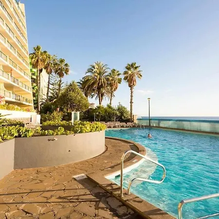 Formosa Sunset - Em Frente A Praia Com Wifi Funchal  Exterior photo